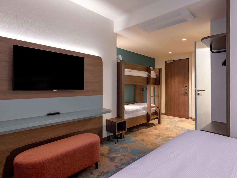 Family Room, 1 Double Bed with Sofa bed (Modern) thumbnail 5
