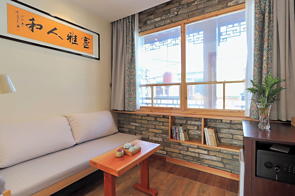 Basic Suite, Courtyard View photo 2