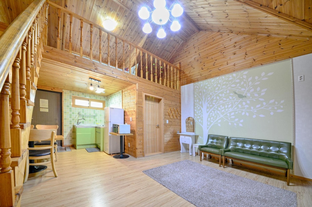 Basic Room, 1 Bedroom (202rosemary)