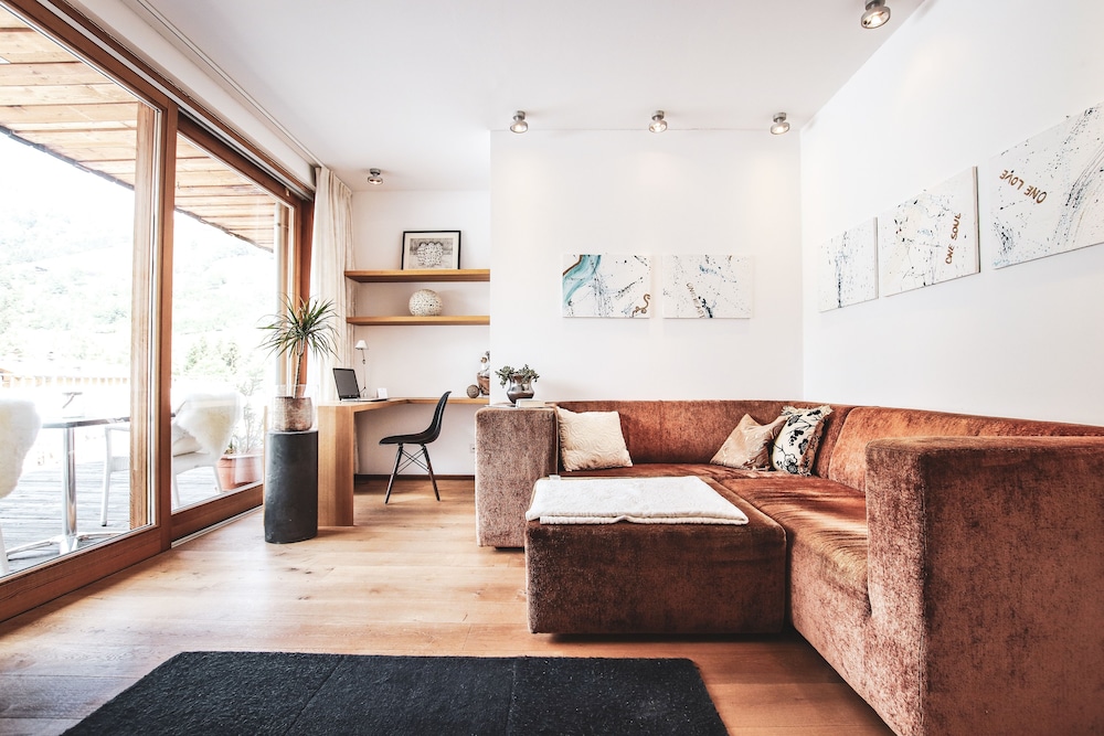 Panoramic Penthouse, 3 Bedrooms, Terrace (Sauna,AlpenLUST) photo 1