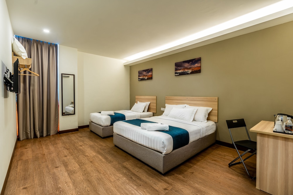 Deluxe Twin Room (With Lift) photo 1