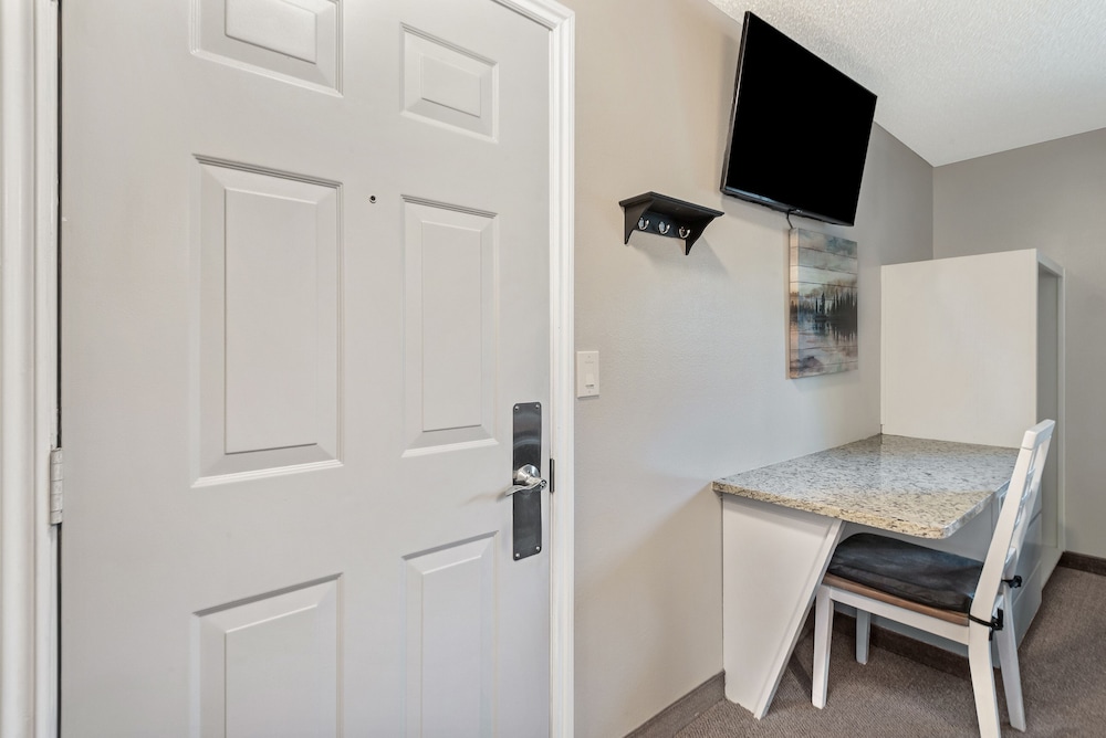 Traditional Suite photo 3