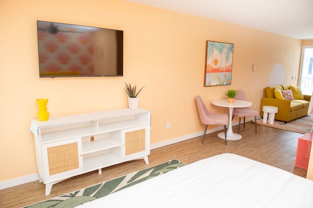 Queen Room Gulf Front photo 2