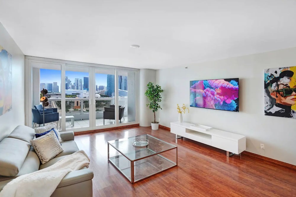 Apartment photo 1