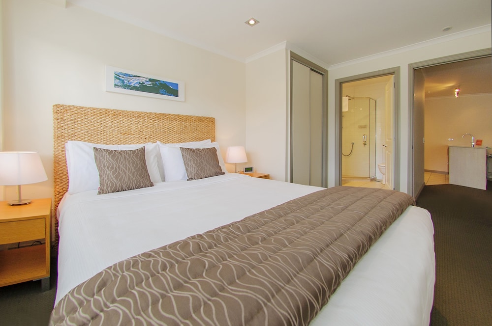 Apartment, 1 Queen Bed, Ground Floor