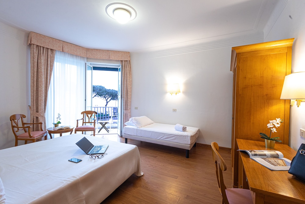 Junior Suite Vista Mare con Balcone photo 2