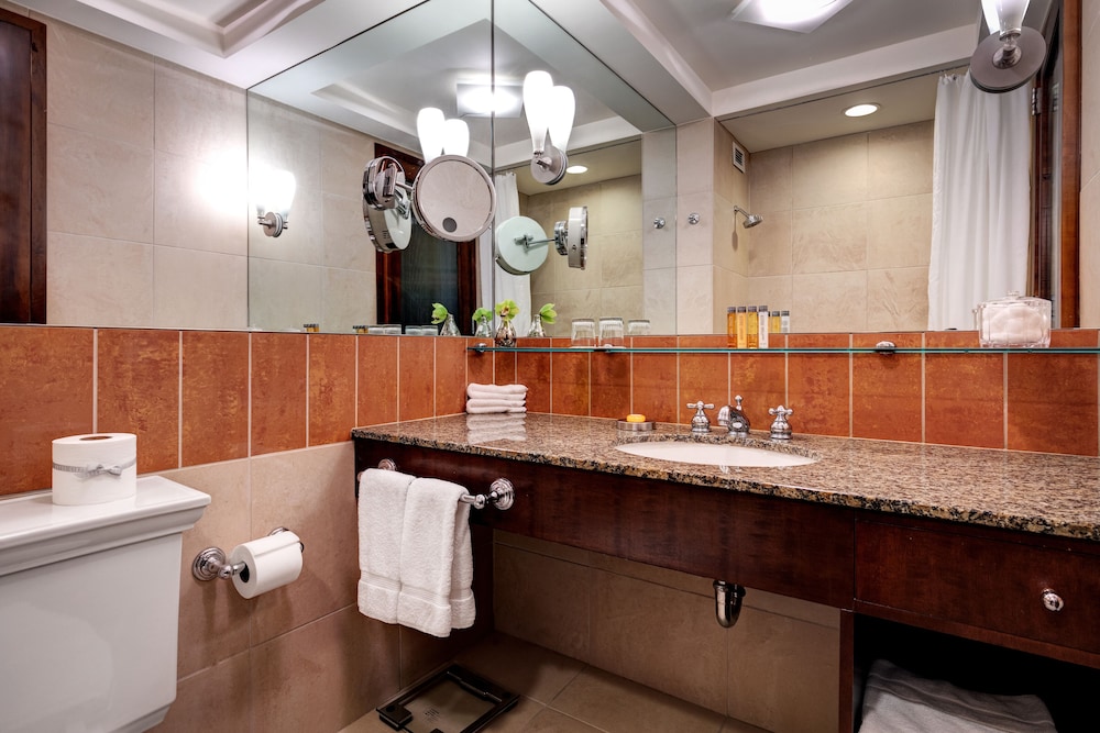 Double Room, 2 Queen Beds, Balcony