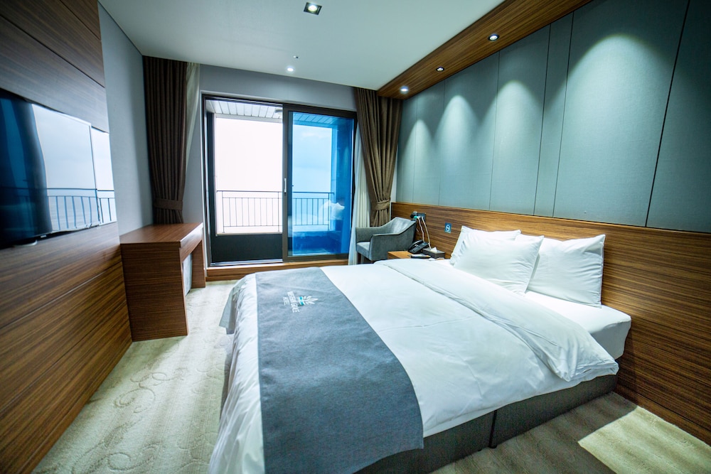 Standard Double Room, Harbor View