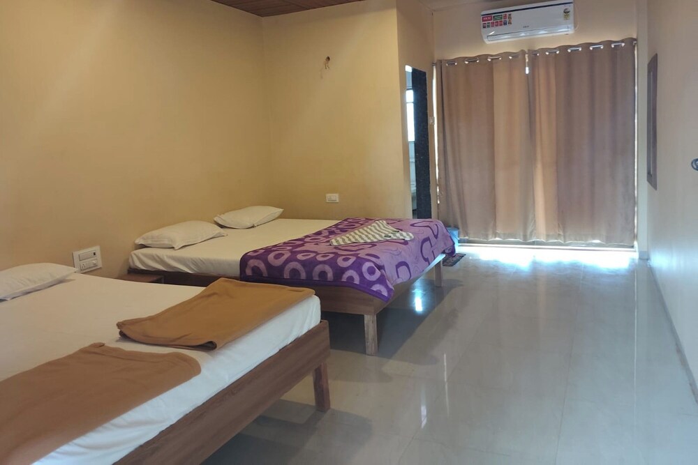 Family Room, Air conditioning