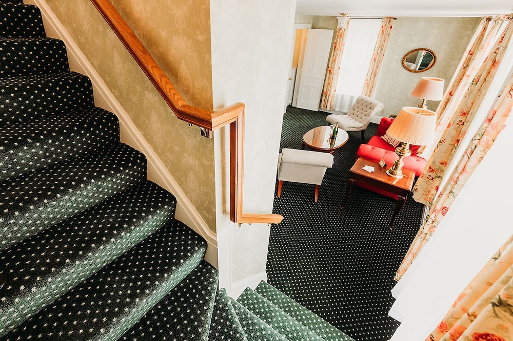Suite, Hot Tub (Signature Two-Story Suite)