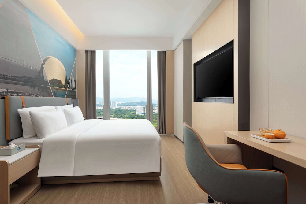 Superior Room, 1 King Bed, Non Smoking photo 1