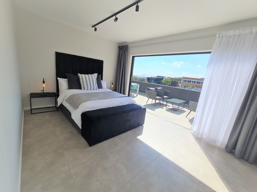Executive Penthouse photo 2