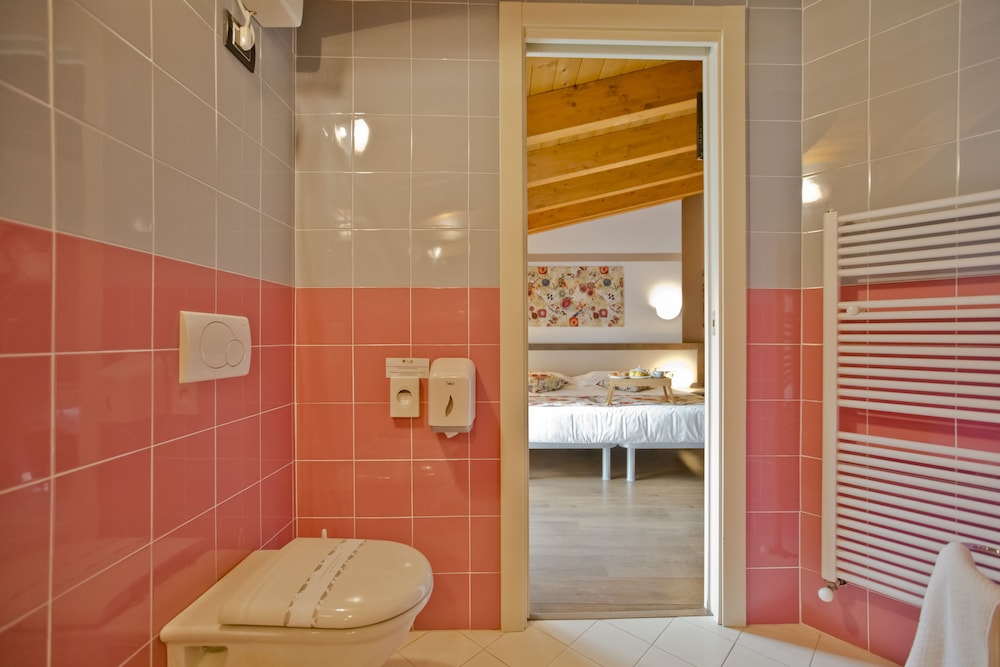 Superior Double or Twin Room - Photo 5