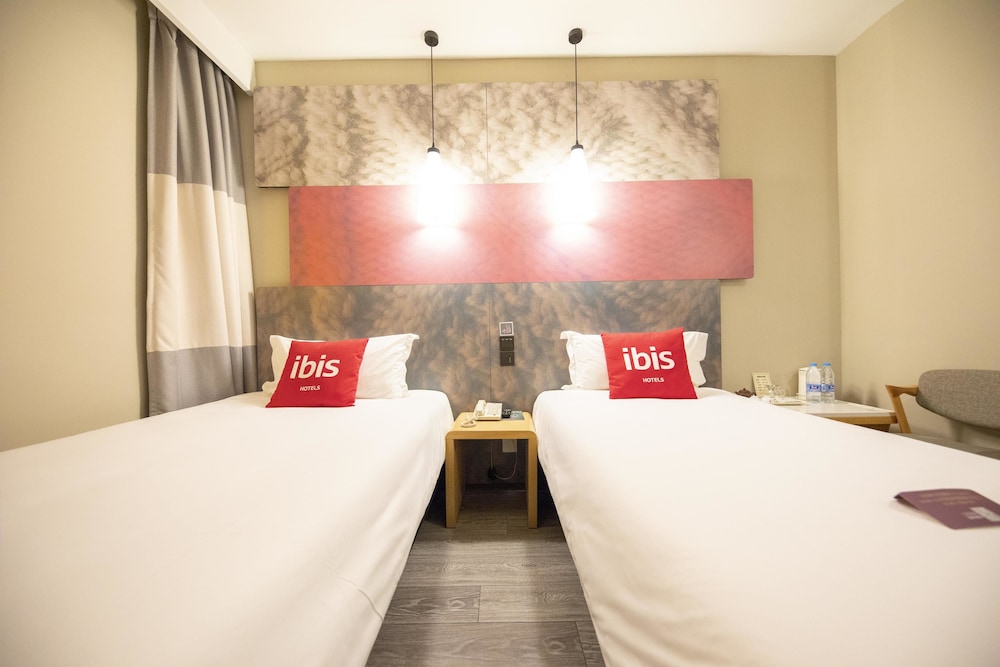 Business Twin Room photo 3