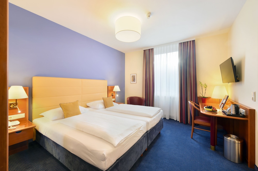 Comfort Double or Twin Room, Courtyard View photo 1