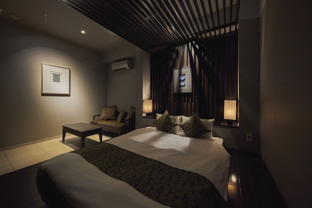 Standard Room (Sofa and Bed or Low bed) photo 1