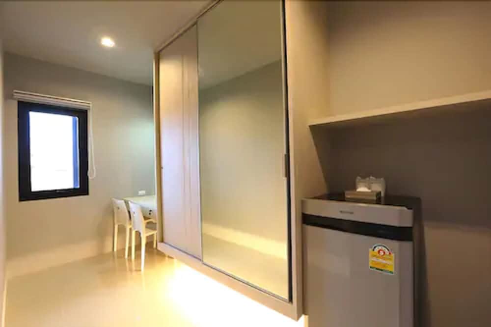 Studio with Balcony Room photo 3