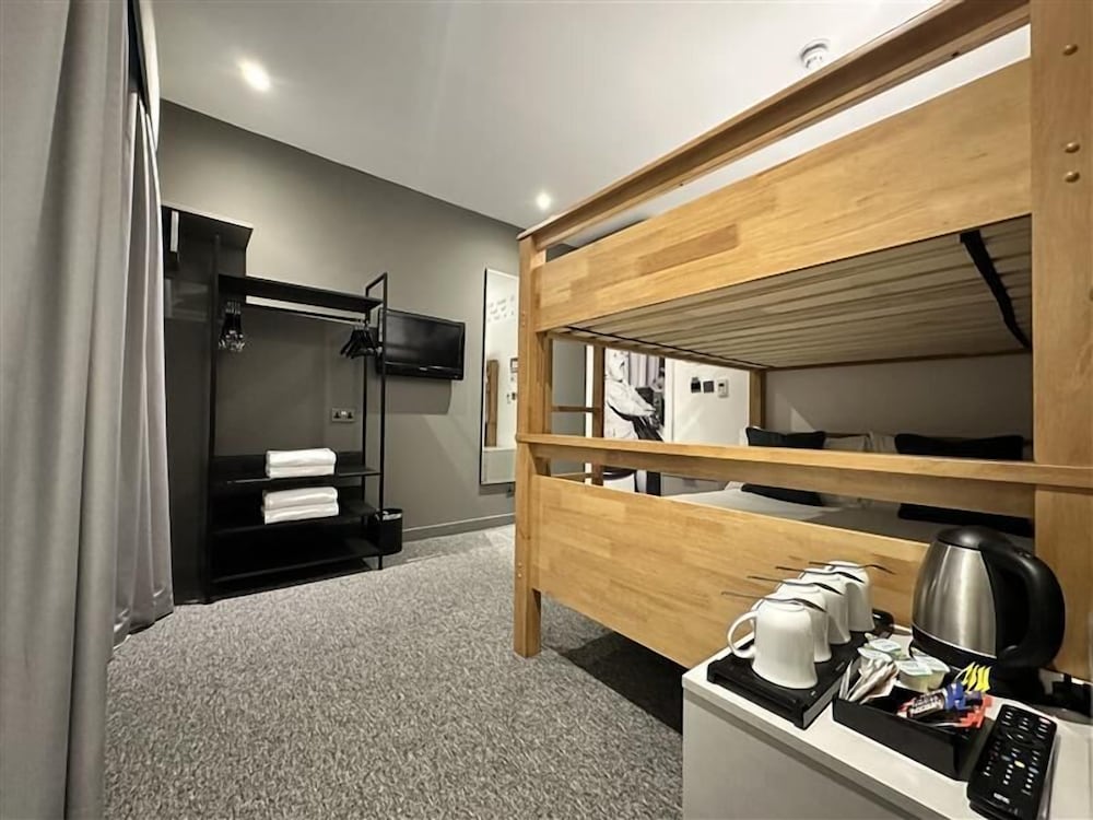 Standard Quadruple Room photo 3