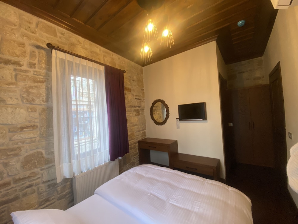 Business Double Room - Photo 13