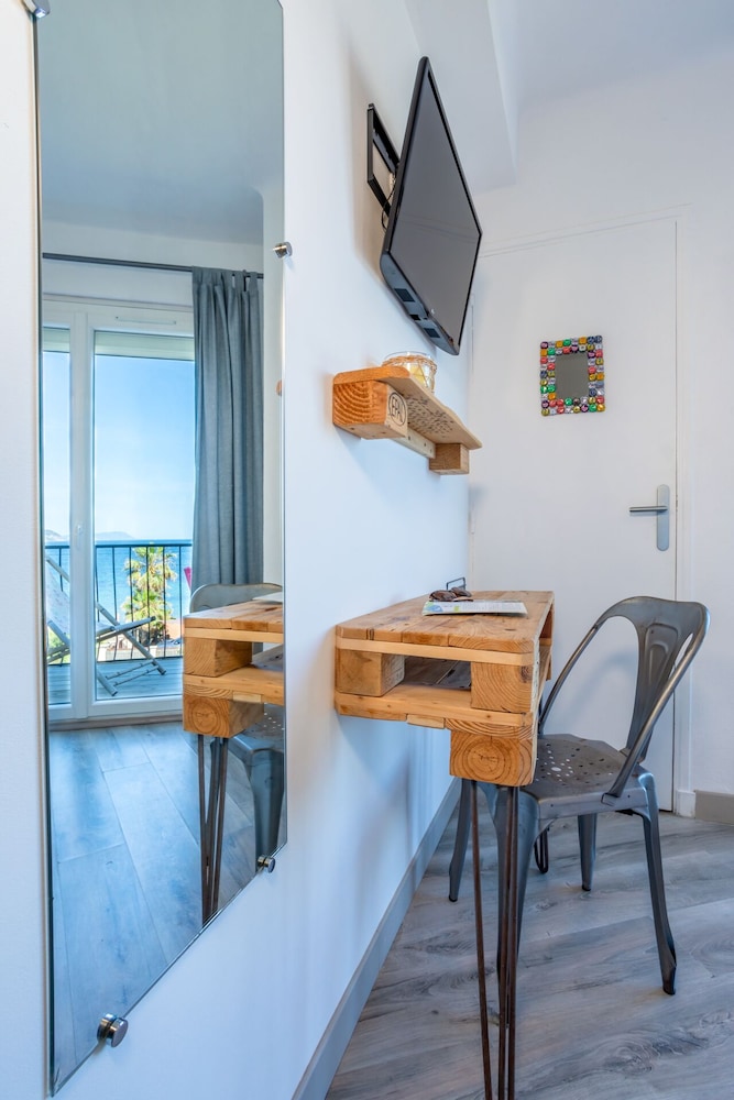 Economy Double Room, Balcony, Sea View (recyclage) photo 3
