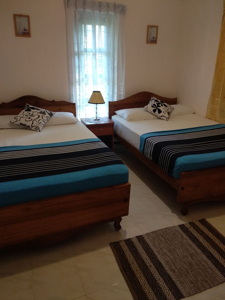 Villa photo 2