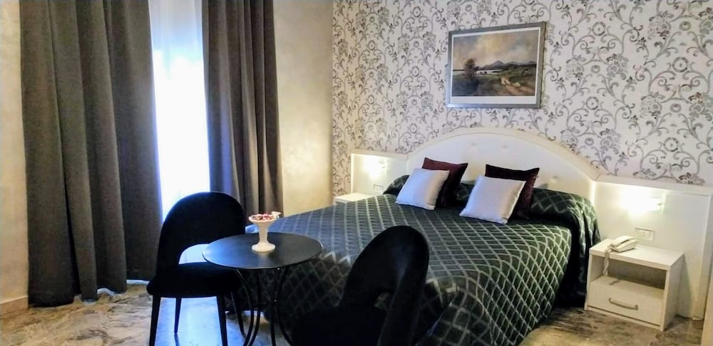 Superior Double Room, Park View photo 2