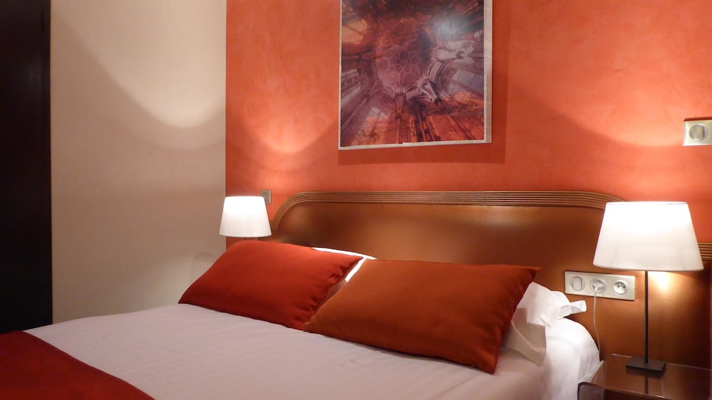 Economy Double Room - Photo 2