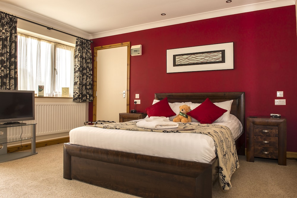 Double Room, 1 King Bed, Mobility Accessible - Photo 2
