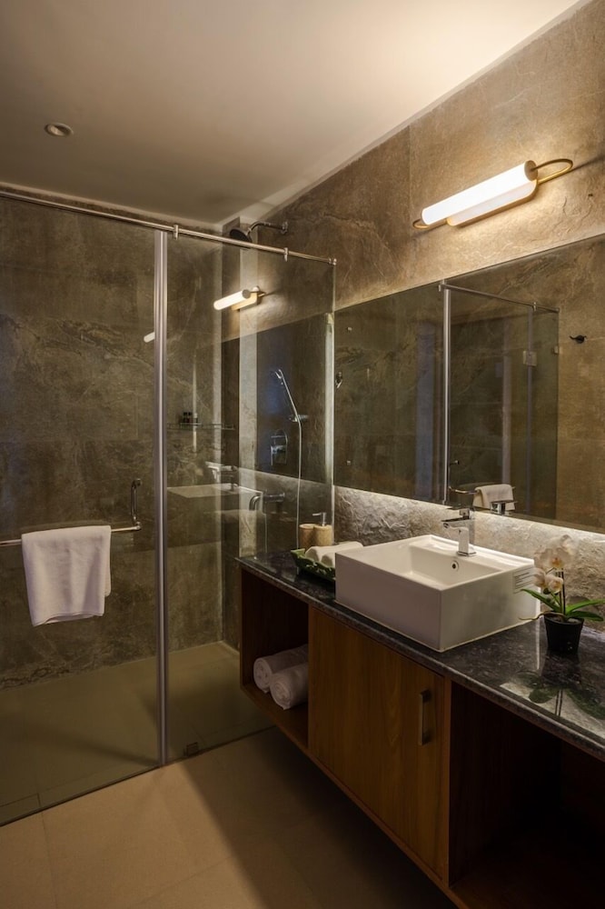 Executive Suite photo 2
