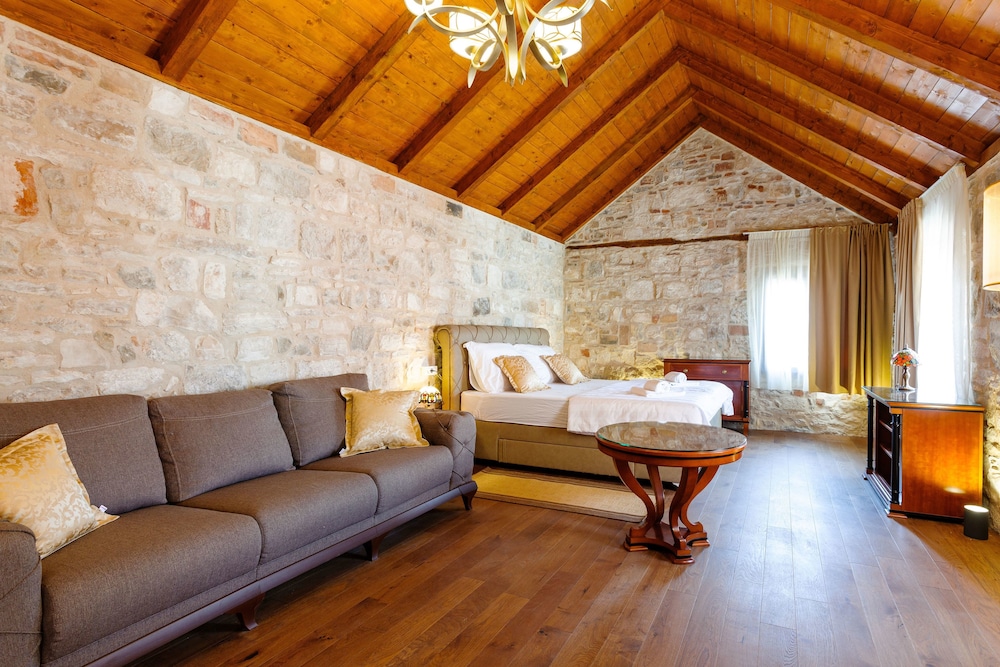 Penthouse (Peristil)