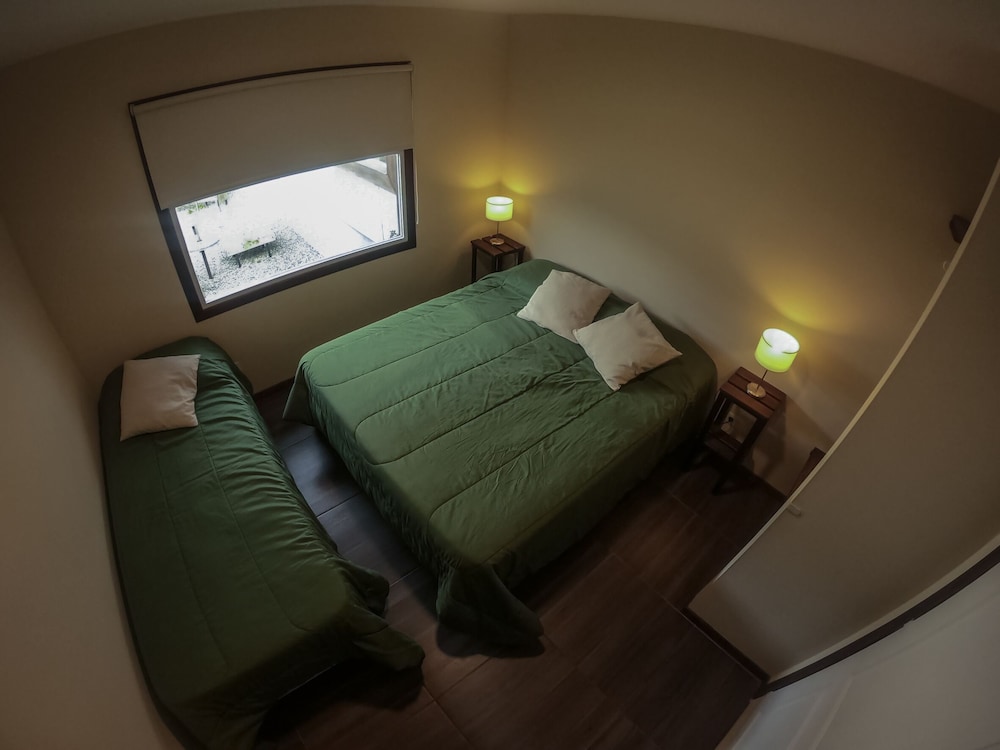 Basic Triple Room, 3 Twin Beds photo 1