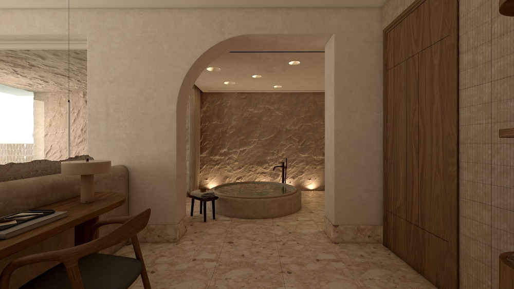 Cave Oasis Seafront Suite with Private Pool & Indoor Hydromassage Bathtub