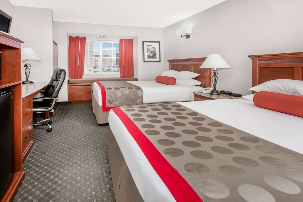 Room, 2 Queen Beds, Accessible, Non Smoking (Mobility Accessible) - Photo 4