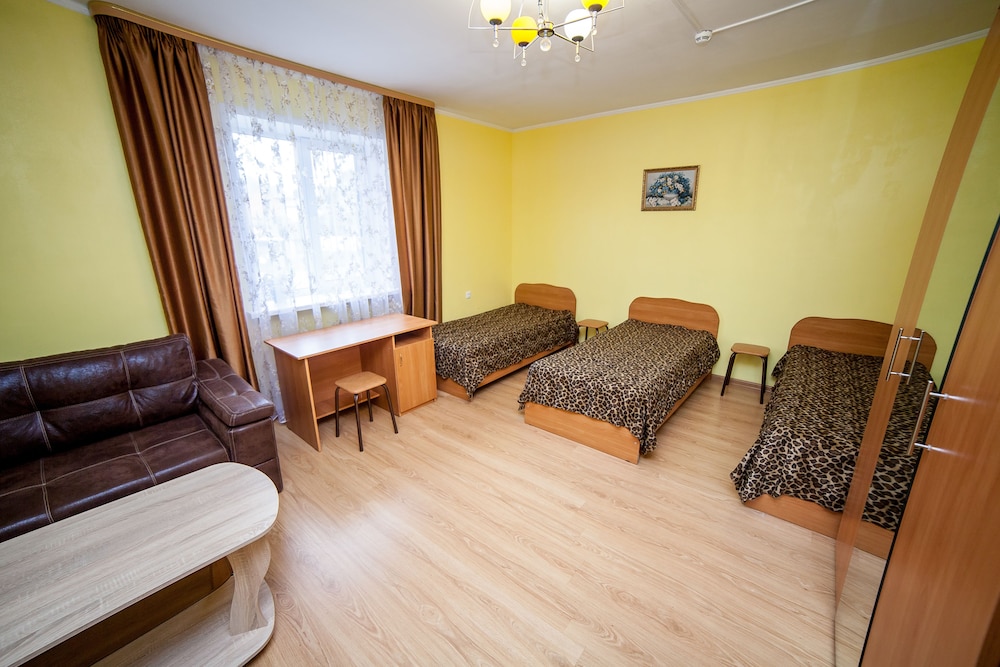Superior Triple Room photo 2