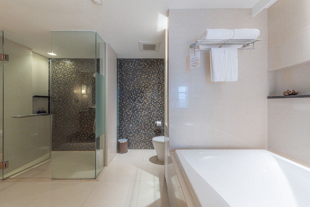 Grand Sky Suite - Free Suvarnabhumi Airport Transfer - Photo 24