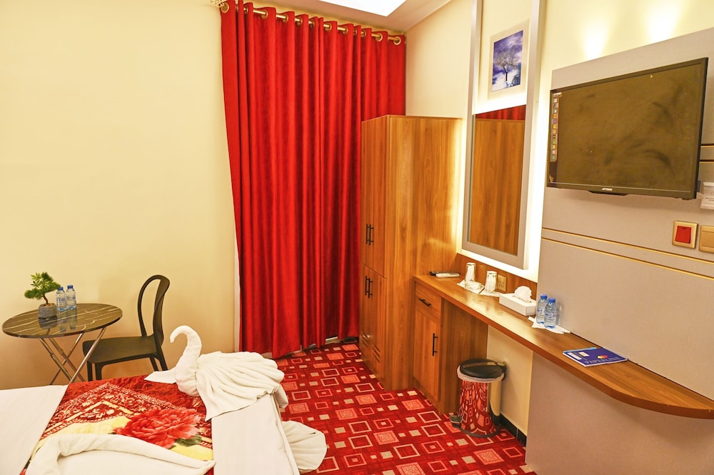 Standard Double Room, City View photo 2