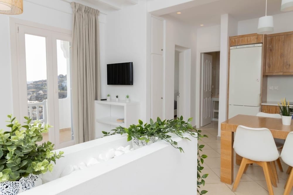 Family Studio Suite