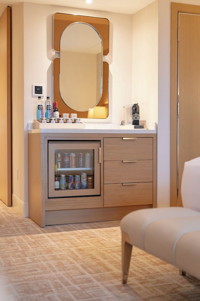 Executive King Suite - NEWLY REMODELED - Photo 6