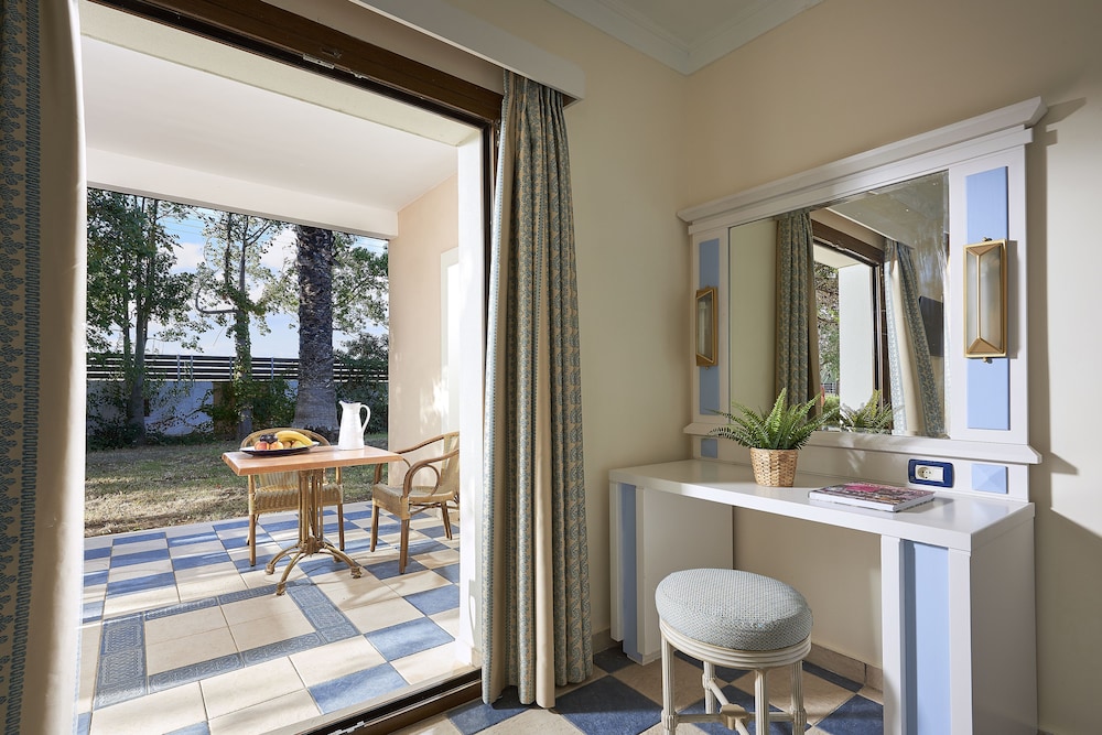 Family Apartment, Garden View - Photo 6