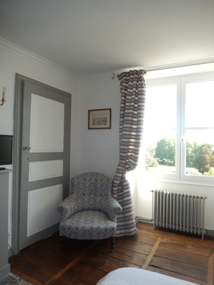 Deluxe Room, 1 Queen Bed, Park View photo 3