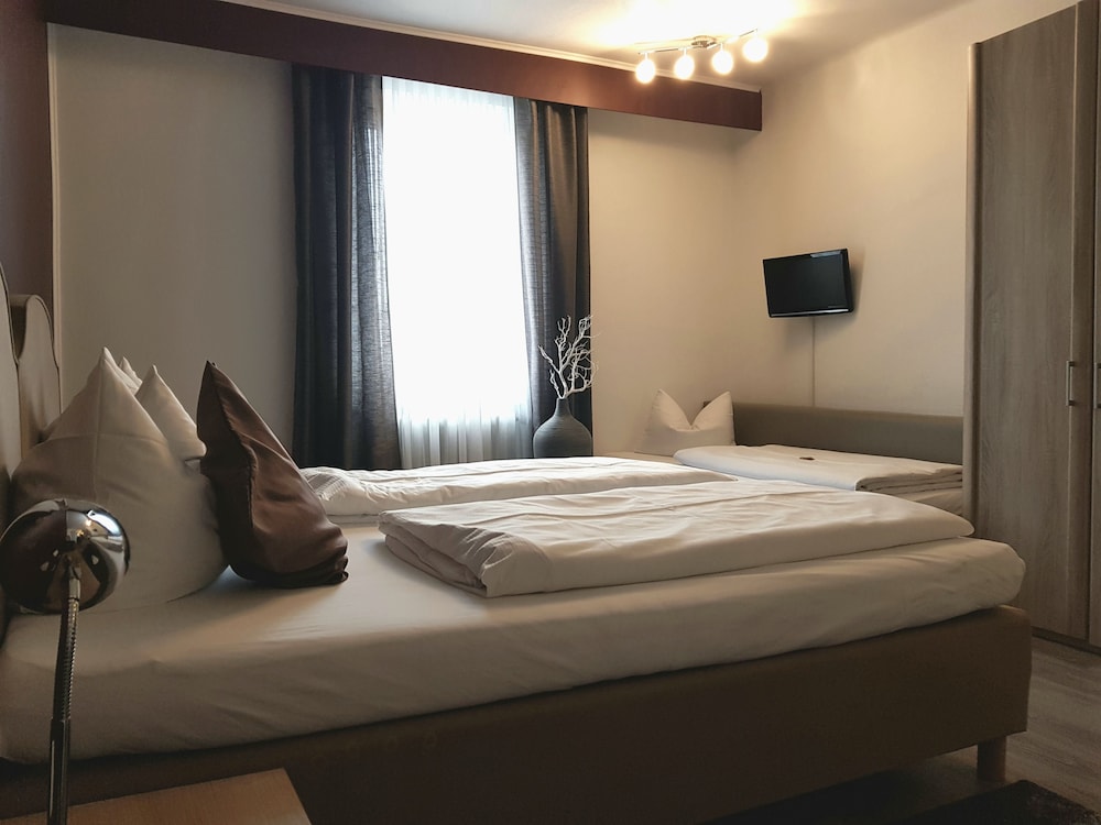 Standard Triple Room photo 2