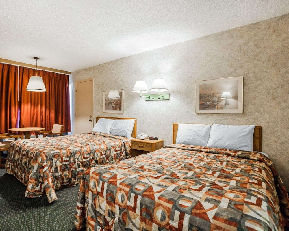 Double Room, 2 Double Beds, Smoking - Photo 4