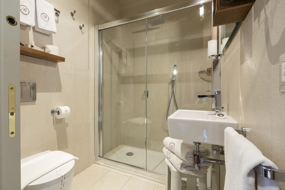Deluxe Double Room, Lake View - Photo 18