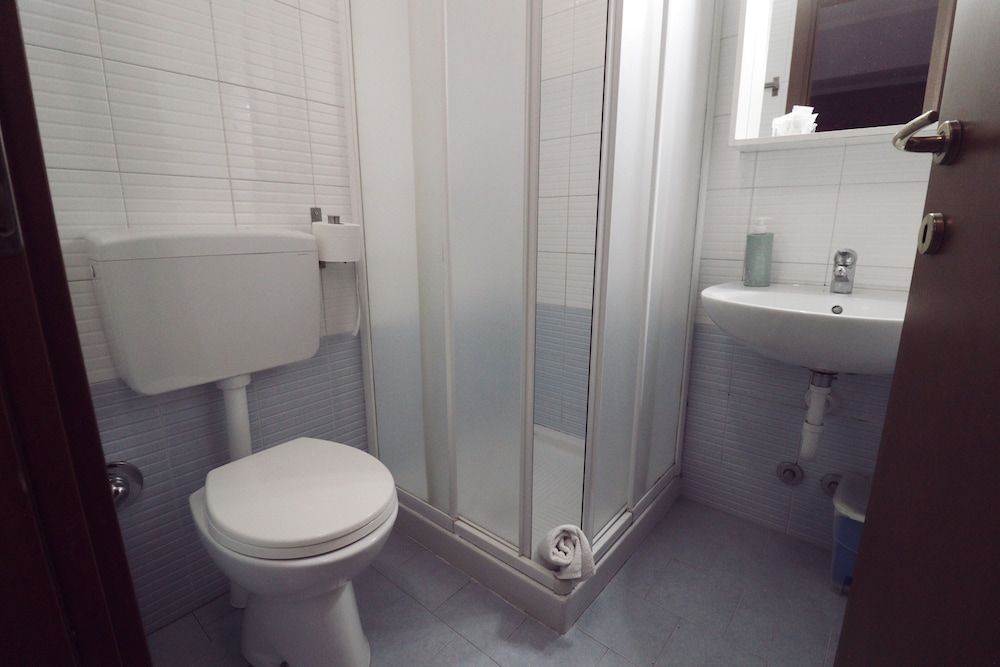 Double or Twin Room photo 2
