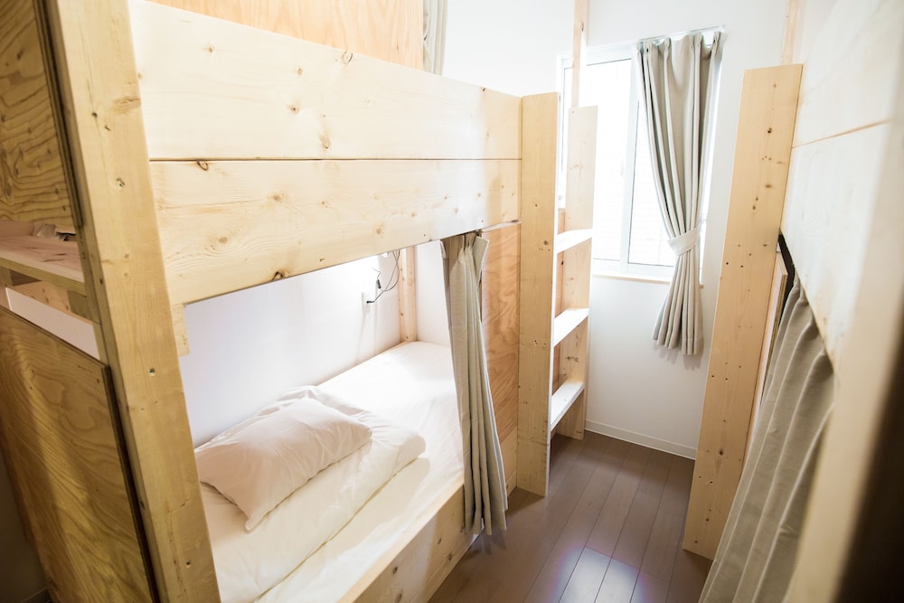 Private Quadruple Room photo 2