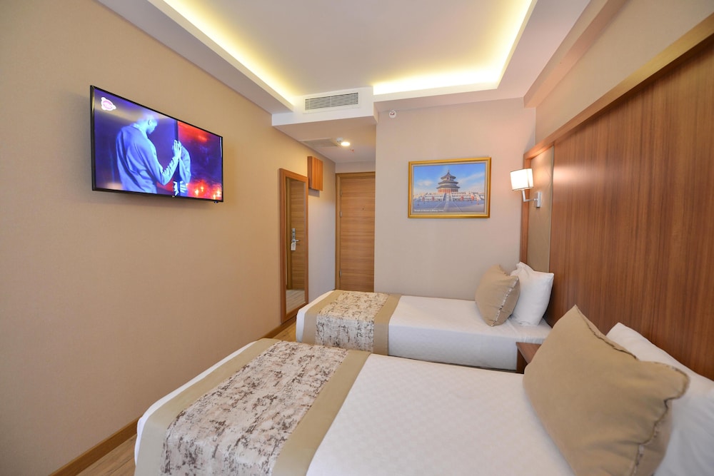 Classic Double or Twin Room - Photo 7
