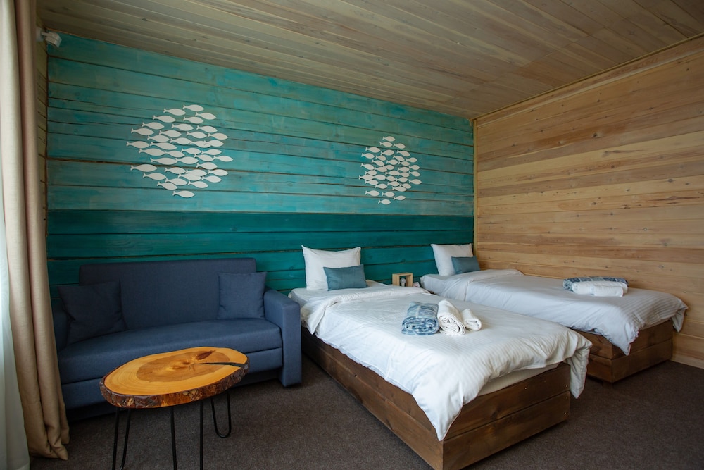 Superior Double or Twin Room, Lake View photo 2
