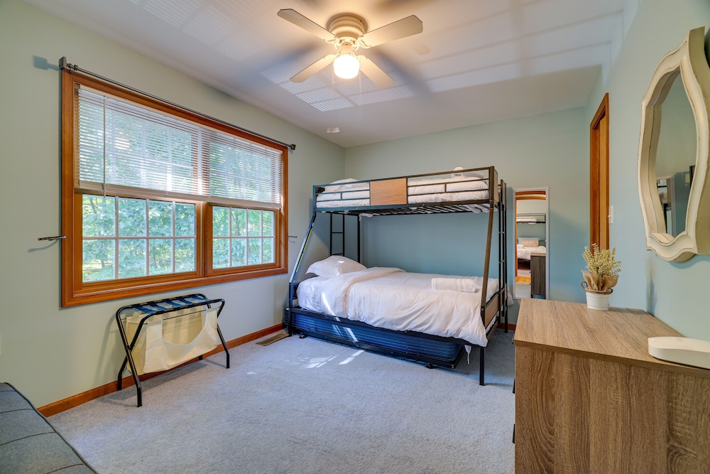 House (4 Bedrooms) photo 2