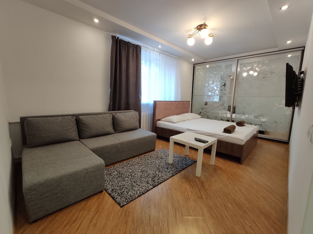 Apartment (Zolotaya gorka street 6) photo 1