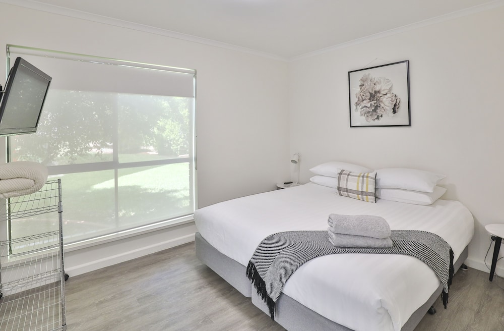 Standard Room, 1 Bedroom photo 2